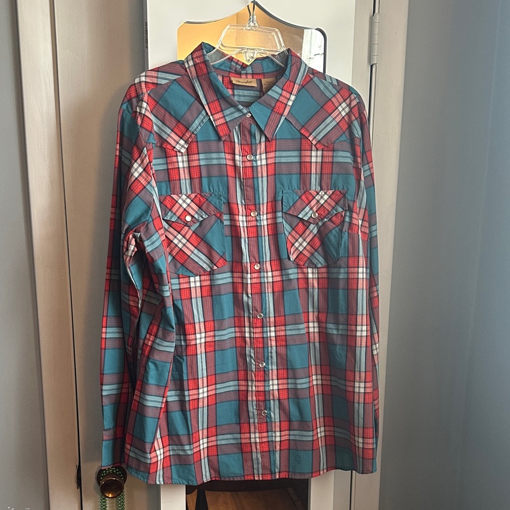 Wrangler Women’s Pearl Snap Shirt